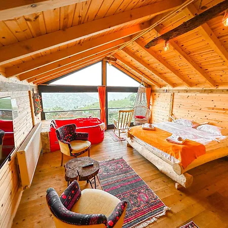 Organic Village Bed & Breakfast *